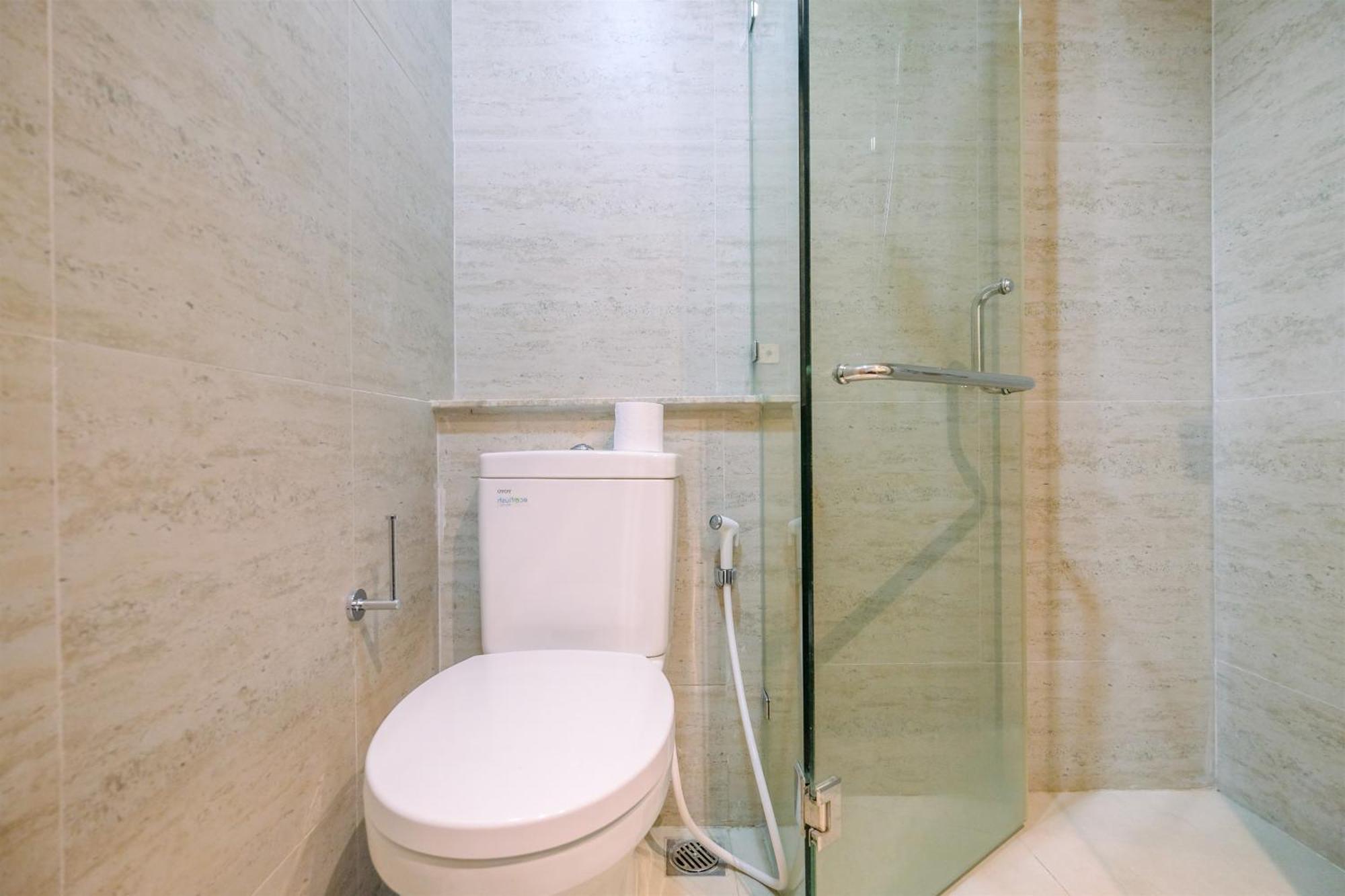 Apartemen Comfortable 1br At Gold Coast By Travelio